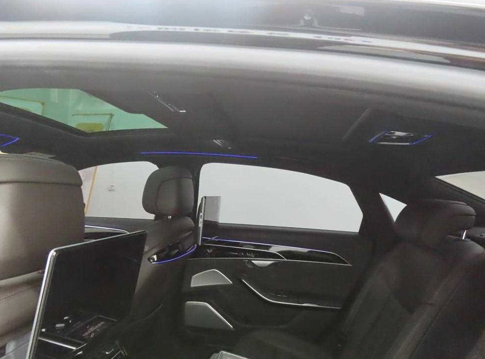 아우디 A8 55 TFSI 콰트로 LWB 사진 18