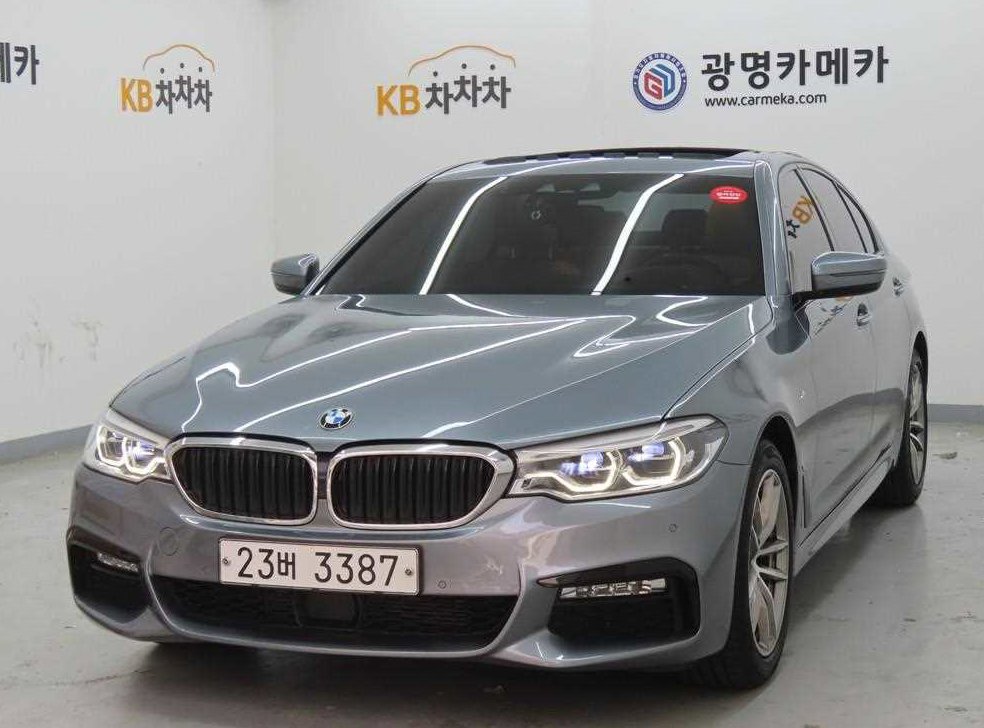 BMW 5시리즈 520d xDrive M 스포츠 플러스
