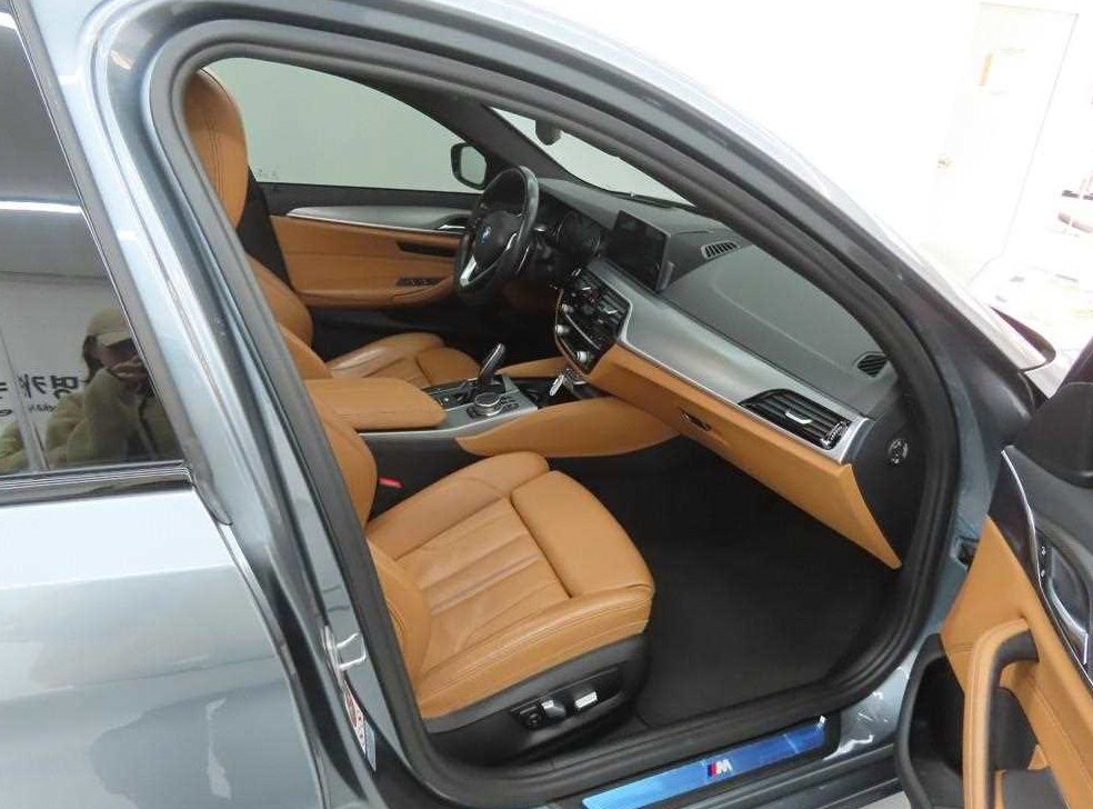 BMW 5시리즈 520d xDrive M 스포츠 플러스 사진 8