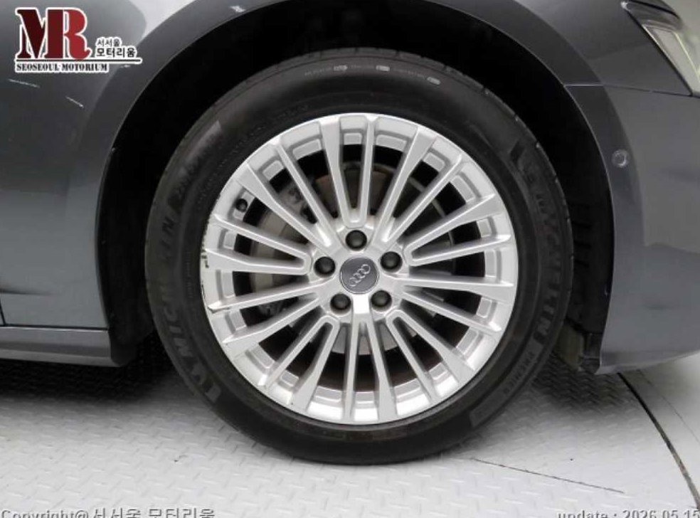 아우디 A6 45 TFSI 콰트로 프리미엄 사진 20