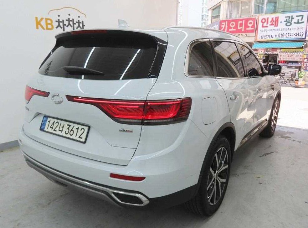 르노코리아(삼성) QM6 가솔린 2.0 GDe RE 시그니처 2WD 사진 3