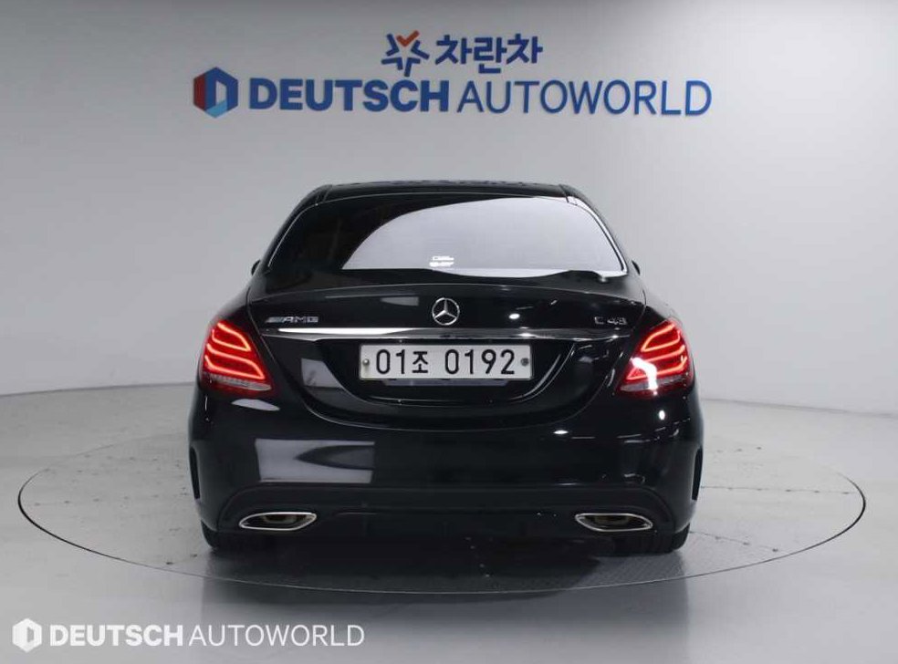 벤츠 C 클래스 C200 AMG LINE 사진 4