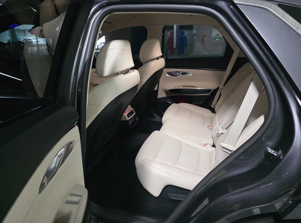 제네시스 GV70 2.5T 가솔린 2WD 사진 12