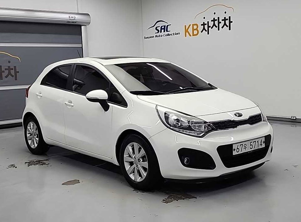 기아 프라이드 5DR 1.4MPI 디럭스