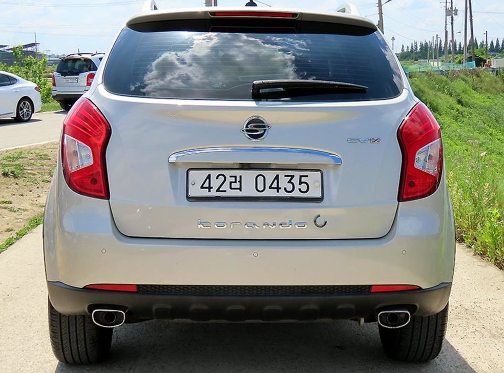 KG모빌리티(쌍용)  코란도 4WD 2.0 CVT 사진 4