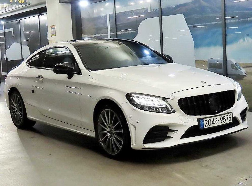 벤츠 C 클래스 C220 d 4MATIC 쿠페