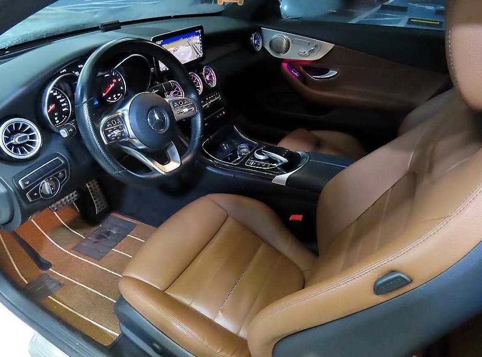 벤츠 C 클래스 C220 d 4MATIC 쿠페 사진 10