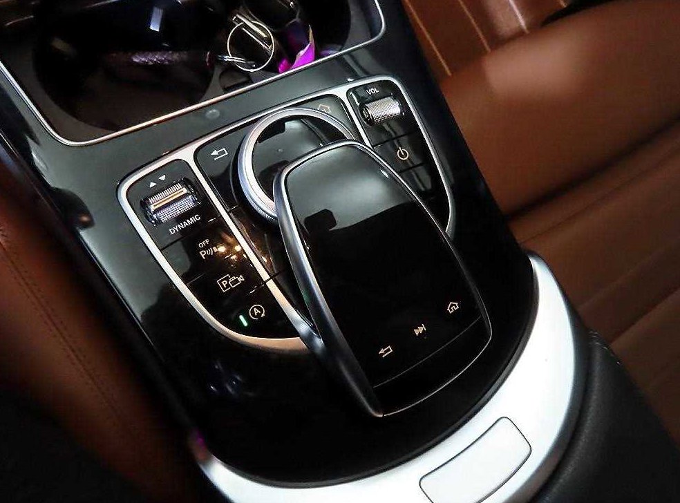 벤츠 C 클래스 C220 d 4MATIC 쿠페 사진 14