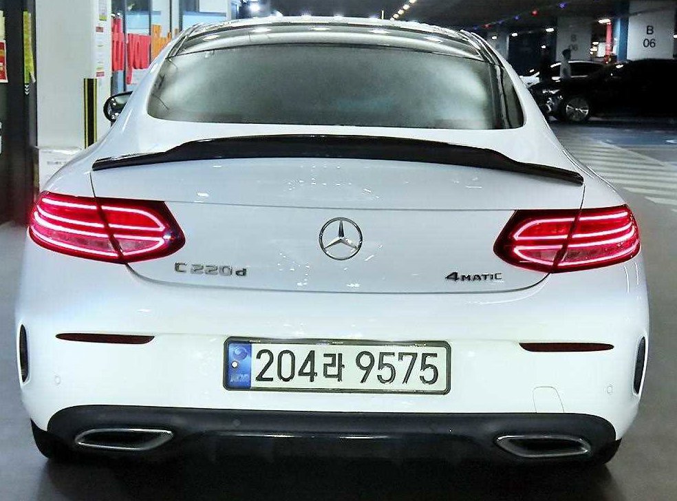 벤츠 C 클래스 C220 d 4MATIC 쿠페 사진 5