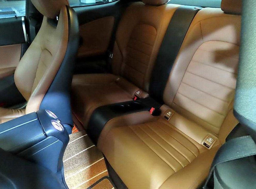 벤츠 C 클래스 C220 d 4MATIC 쿠페 사진 7