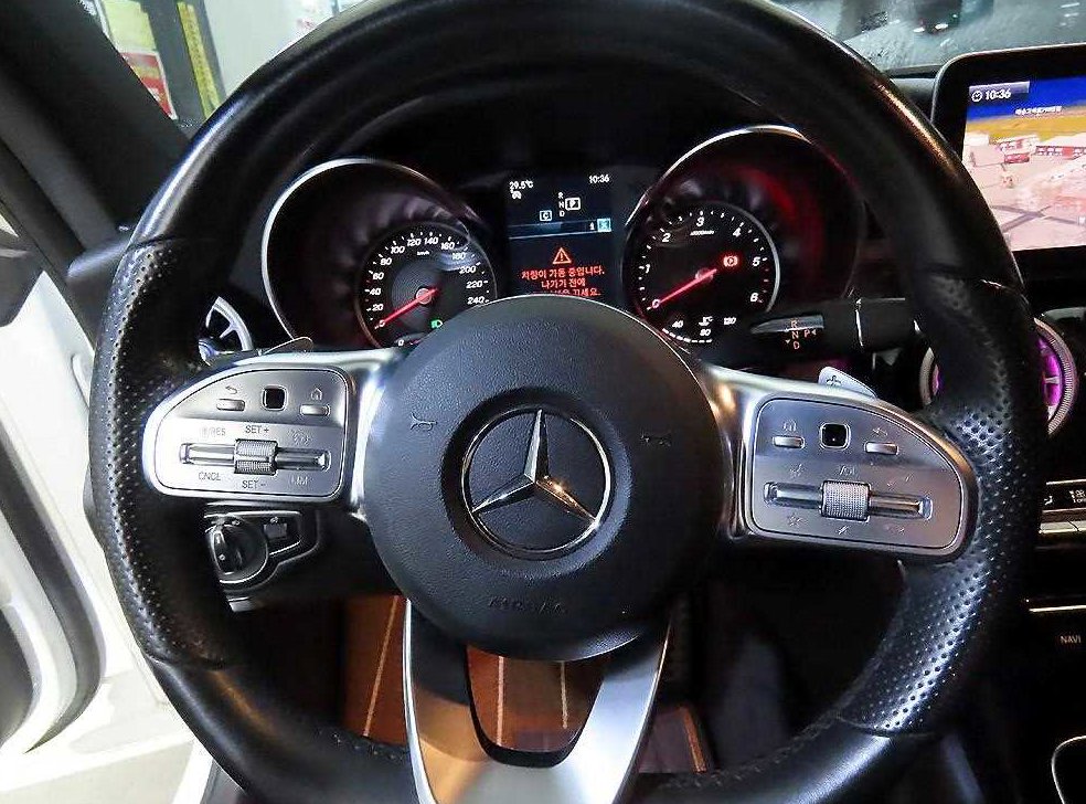 벤츠 C 클래스 C220 d 4MATIC 쿠페 사진 8