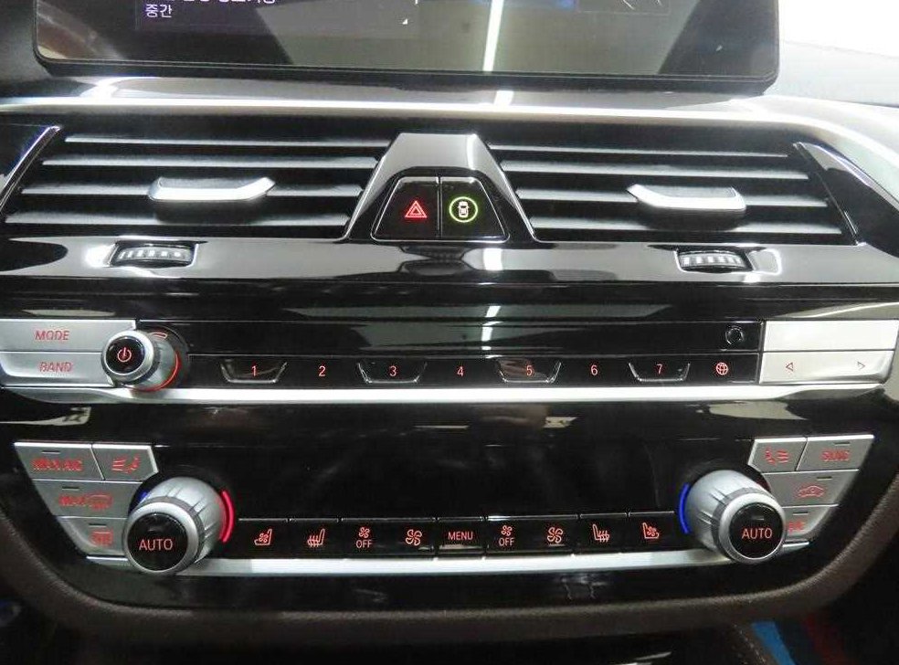 BMW 5시리즈 523d M 스포츠 사진 12