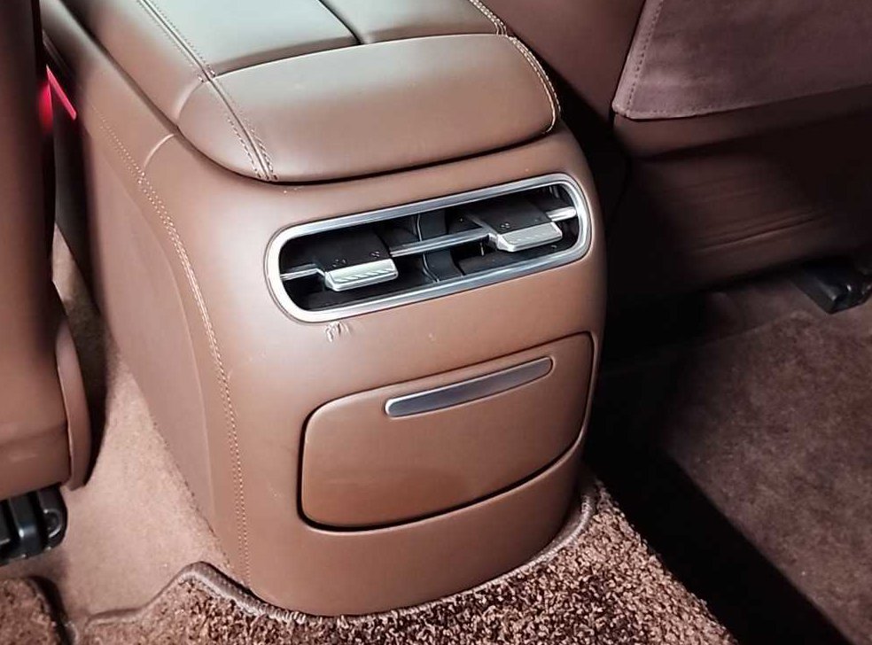 제네시스 G90 3.5T GDI AWD 사진 13