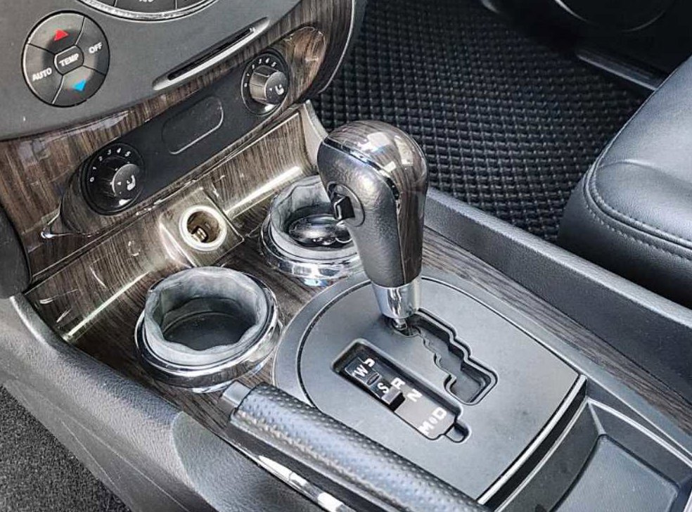 KG모빌리티(쌍용)  렉스턴 RX4 4WD 사진 12