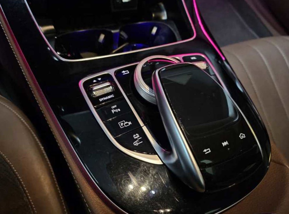 벤츠 E 클래스 E300e 익스클루시브 사진 12