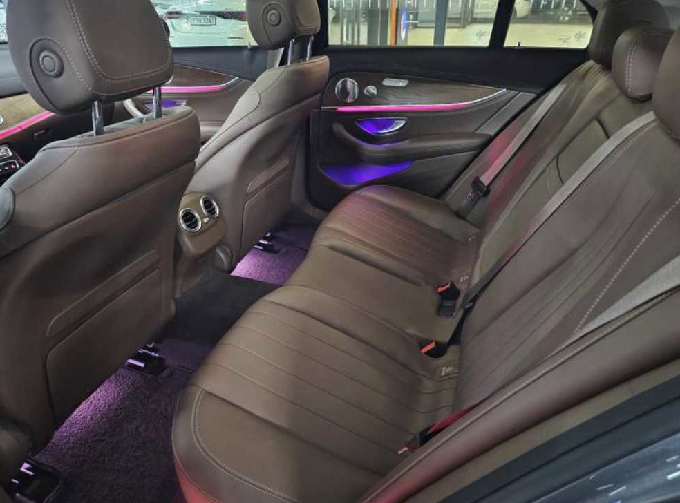 벤츠 E 클래스 E300e 익스클루시브 사진 6