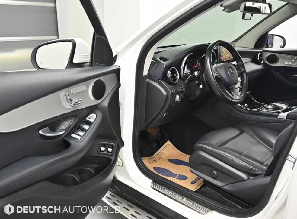 벤츠 GLC 클래스 GLC 350 e 4MATIC 사진 11