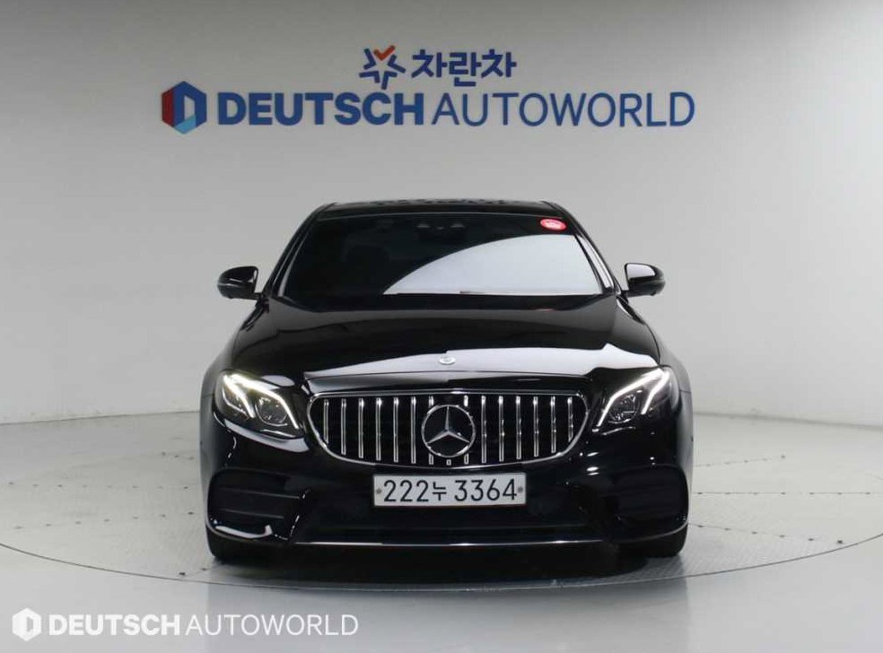 벤츠 E 클래스 E350 4MATIC AMG LINE 사진 3