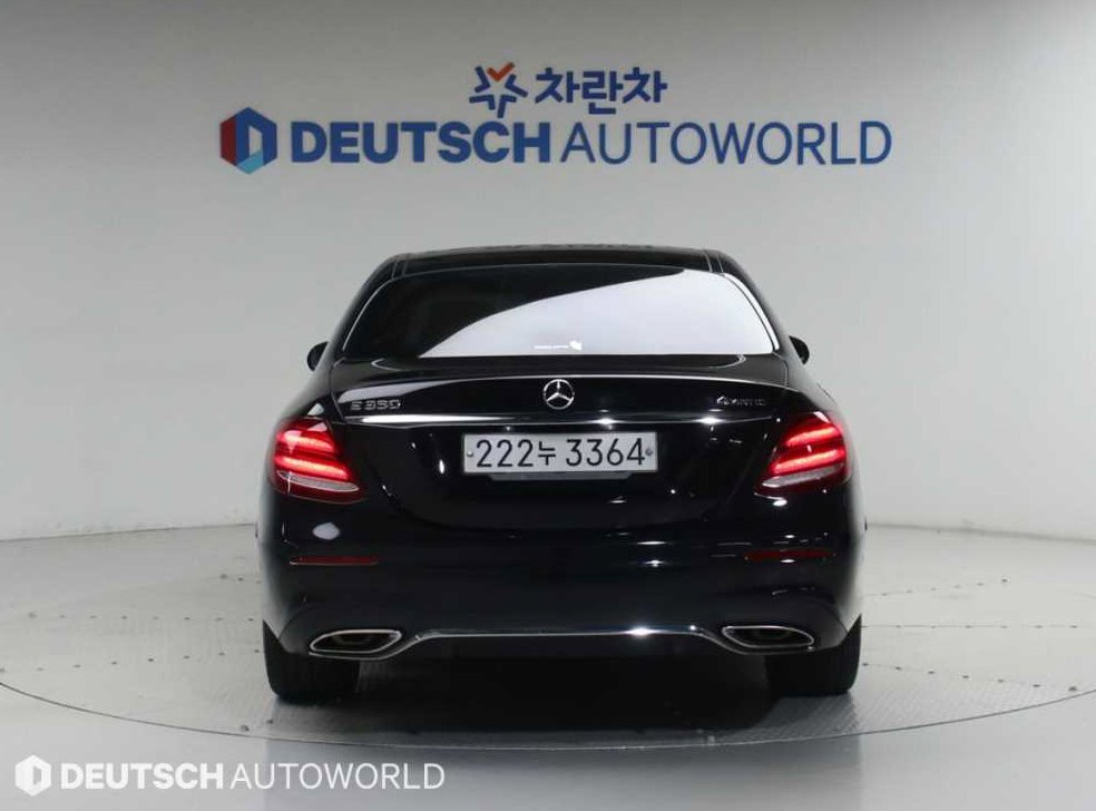 벤츠 E 클래스 E350 4MATIC AMG LINE 사진 4