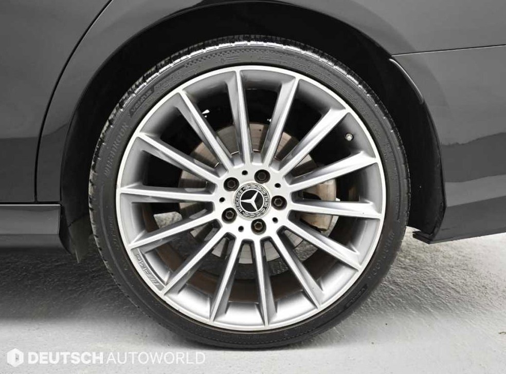 벤츠 E 클래스 E350 4MATIC AMG LINE 사진 5