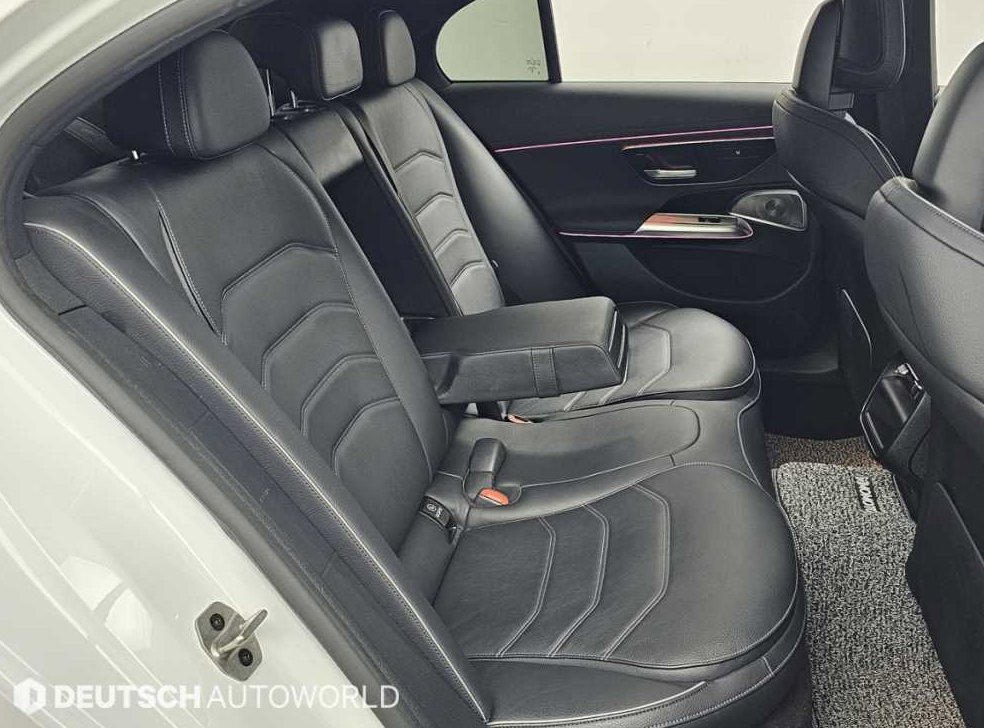 벤츠 E 클래스 E300 4MATIC 사진 12