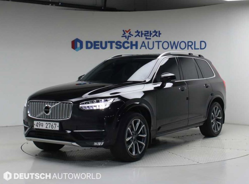 볼보 XC90 2.0 D5 AWD