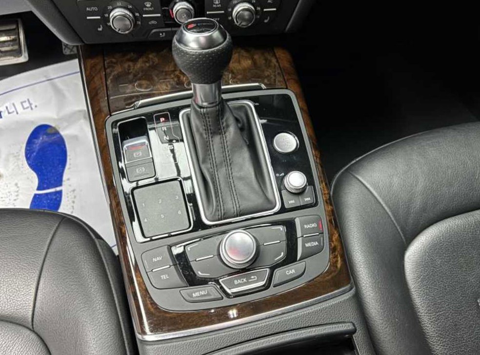 아우디 A6 2.0 TDI 사진 10