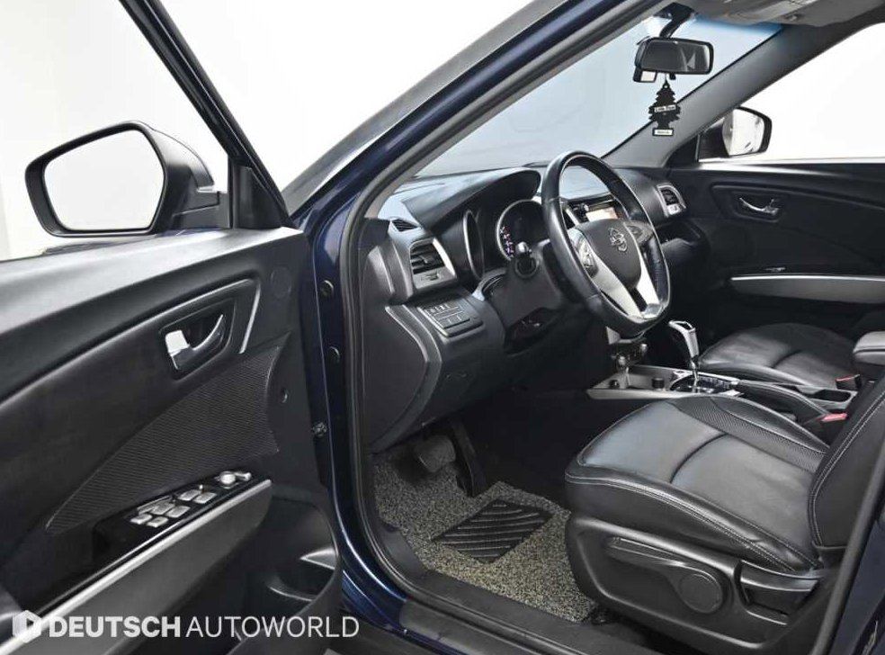 KG모빌리티(쌍용)  티볼리 디젤 2WD 1.6 VX 사진 11