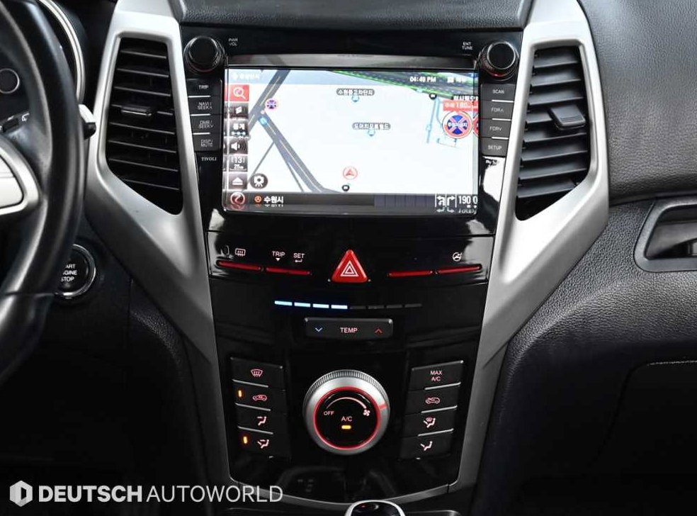 KG모빌리티(쌍용)  티볼리 디젤 2WD 1.6 VX 사진 14