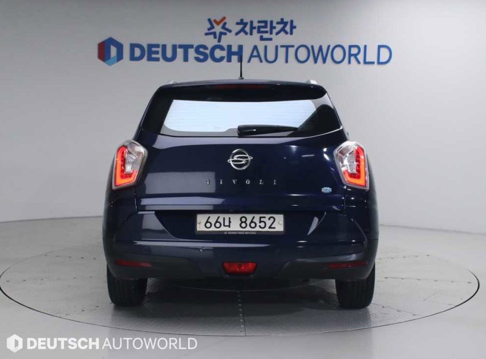 KG모빌리티(쌍용)  티볼리 디젤 2WD 1.6 VX 사진 4