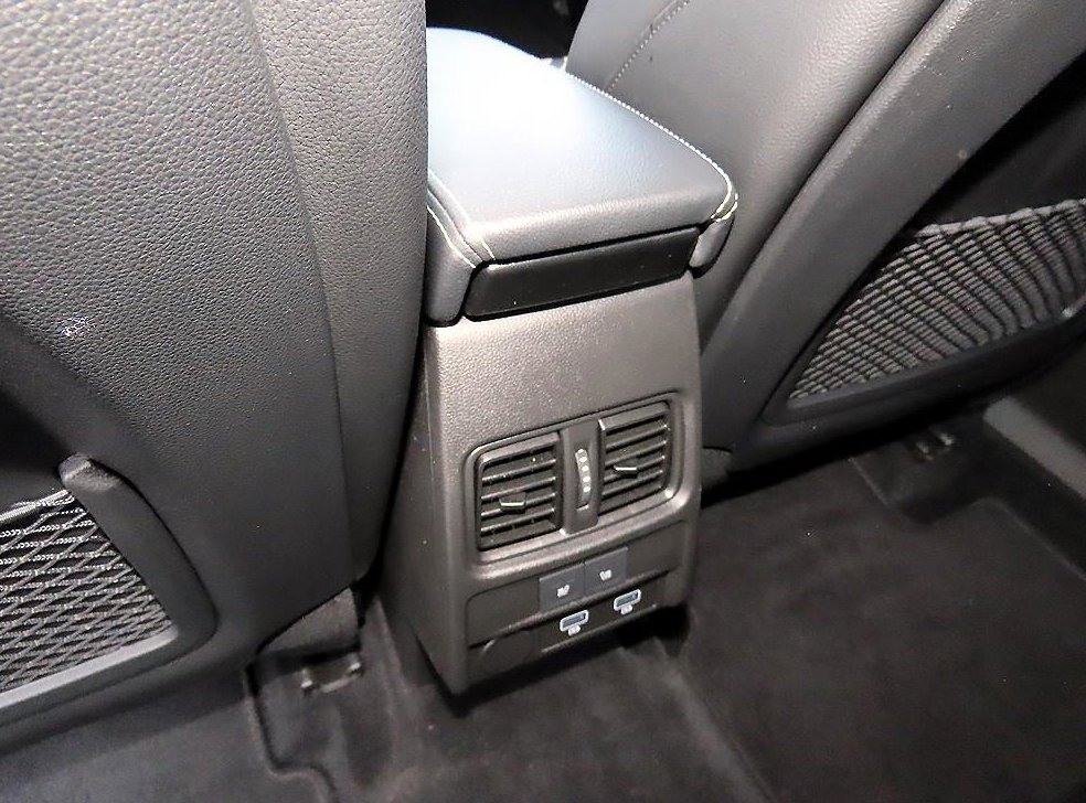 르노코리아(삼성) XM3 1.6 GTe E-TECH 인스파이어 e-시프터 사진 17
