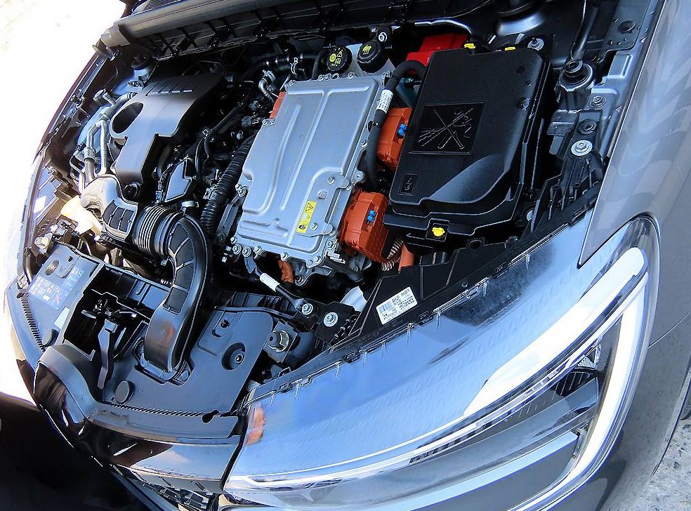 르노코리아(삼성) XM3 1.6 GTe E-TECH 인스파이어 e-시프터 사진 19