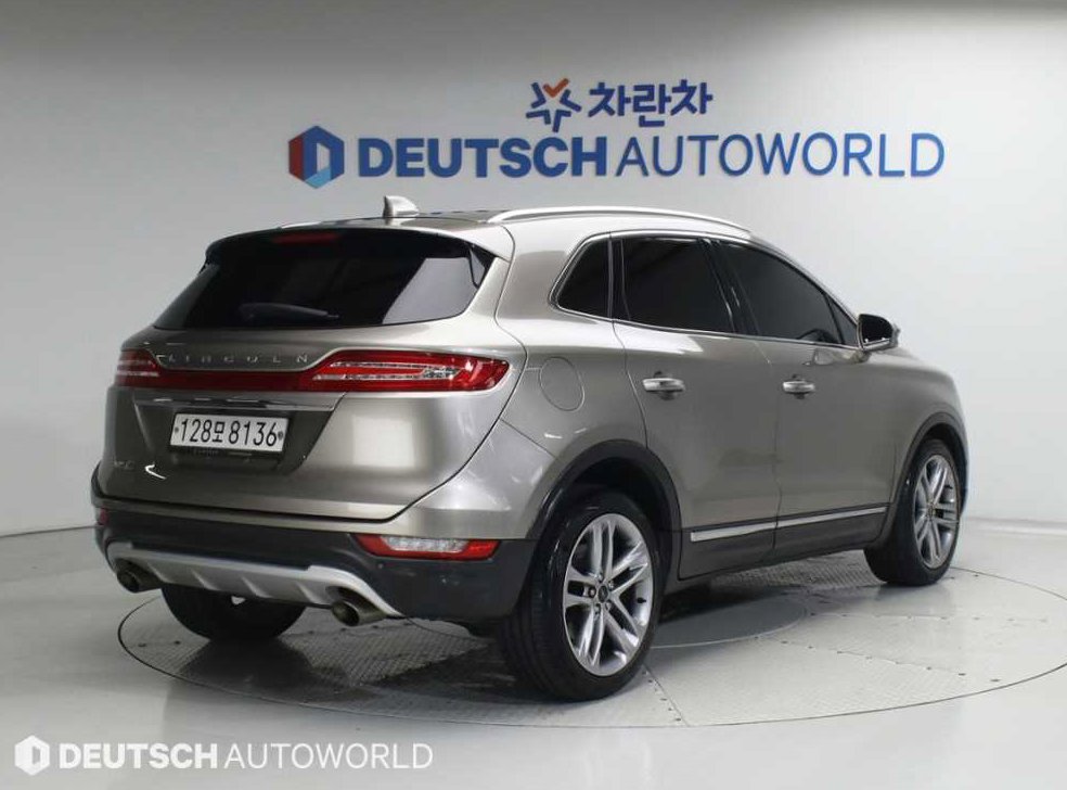 링컨 MKC 2.0 AWD 사진 2