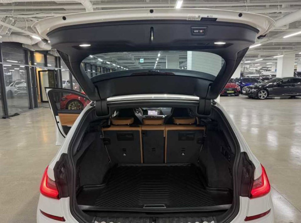 BMW 3시리즈 M340i xDrive 투어링 사진 18