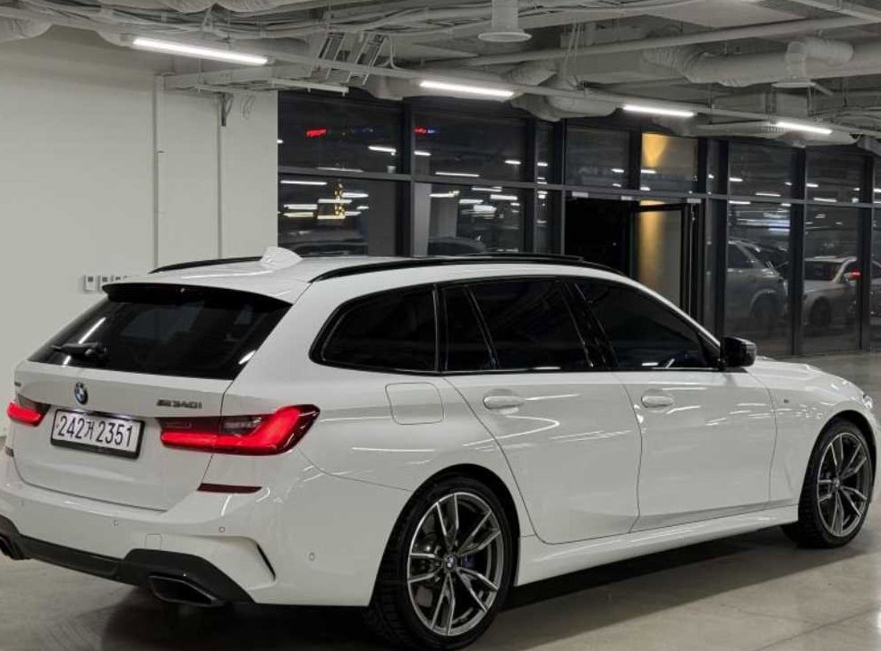 BMW 3시리즈 M340i xDrive 투어링 사진 4
