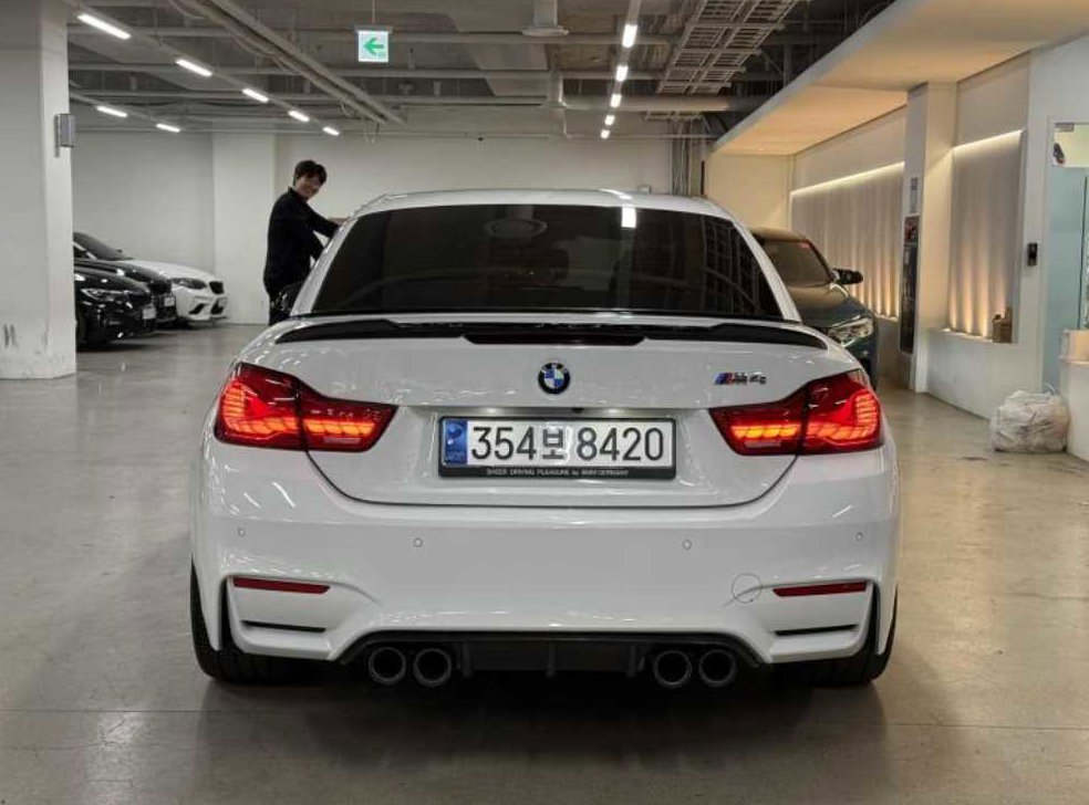 BMW 4시리즈 컨버터블 퍼포먼스 사일렌서 에디션 사진 6