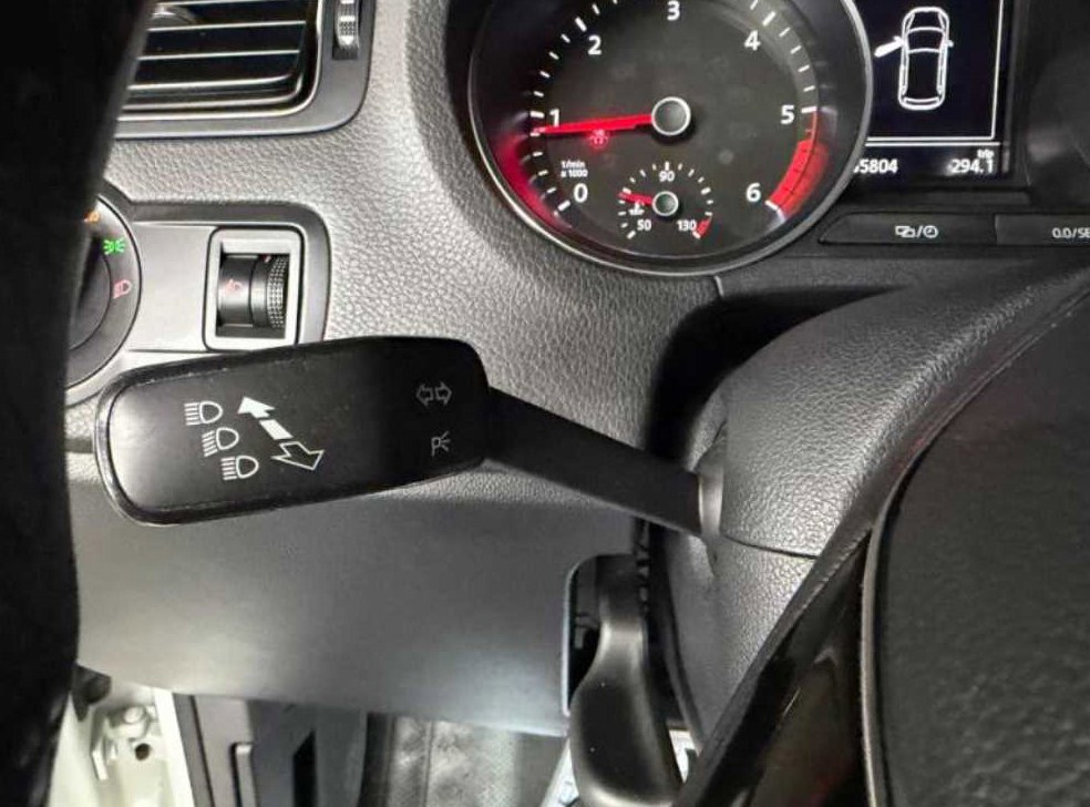 폭스바겐 폴로 1.4 TDI 블루모션 R-LINE 사진 14