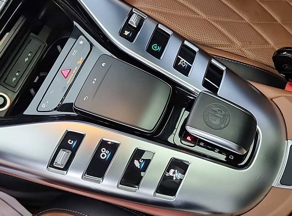 벤츠 AMG GT 4도어 43 4MATIC+ 사진 8