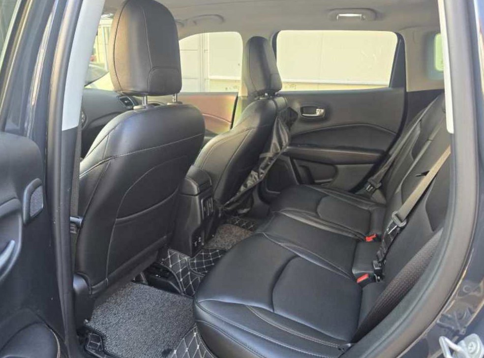 지프 컴패스 2.4 AWD 리미티드 사진 10