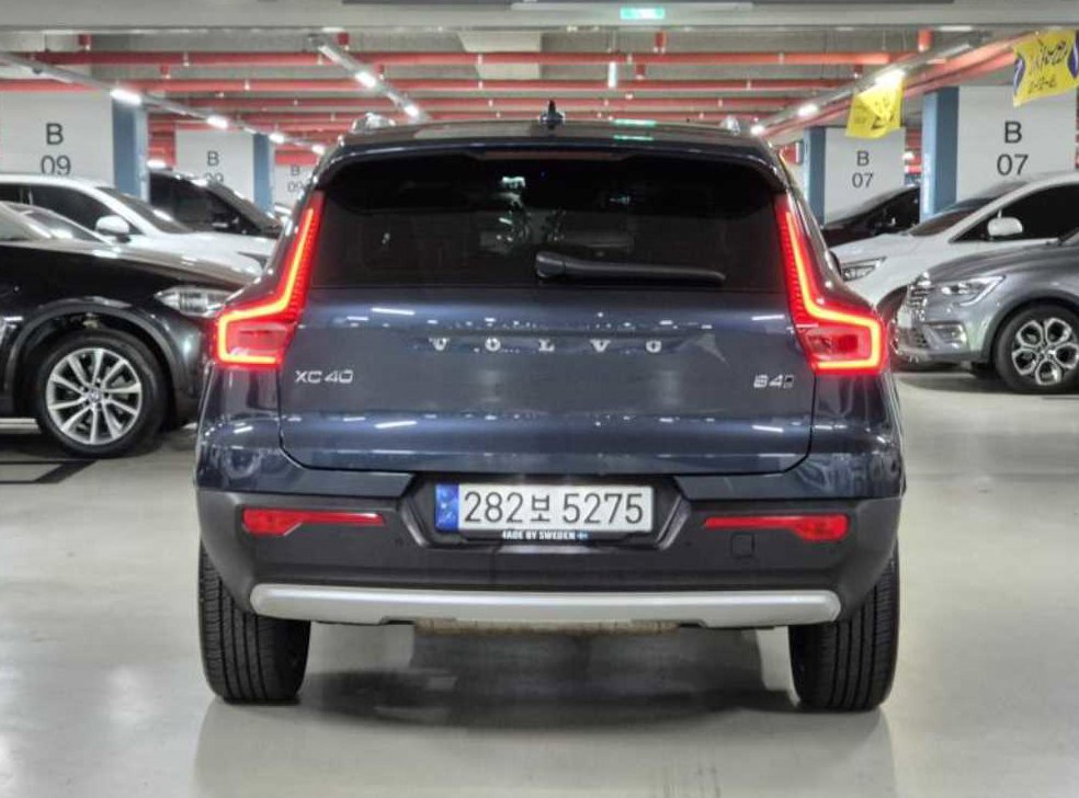 볼보 XC40 B4 AWD 인스크립션 사진 4