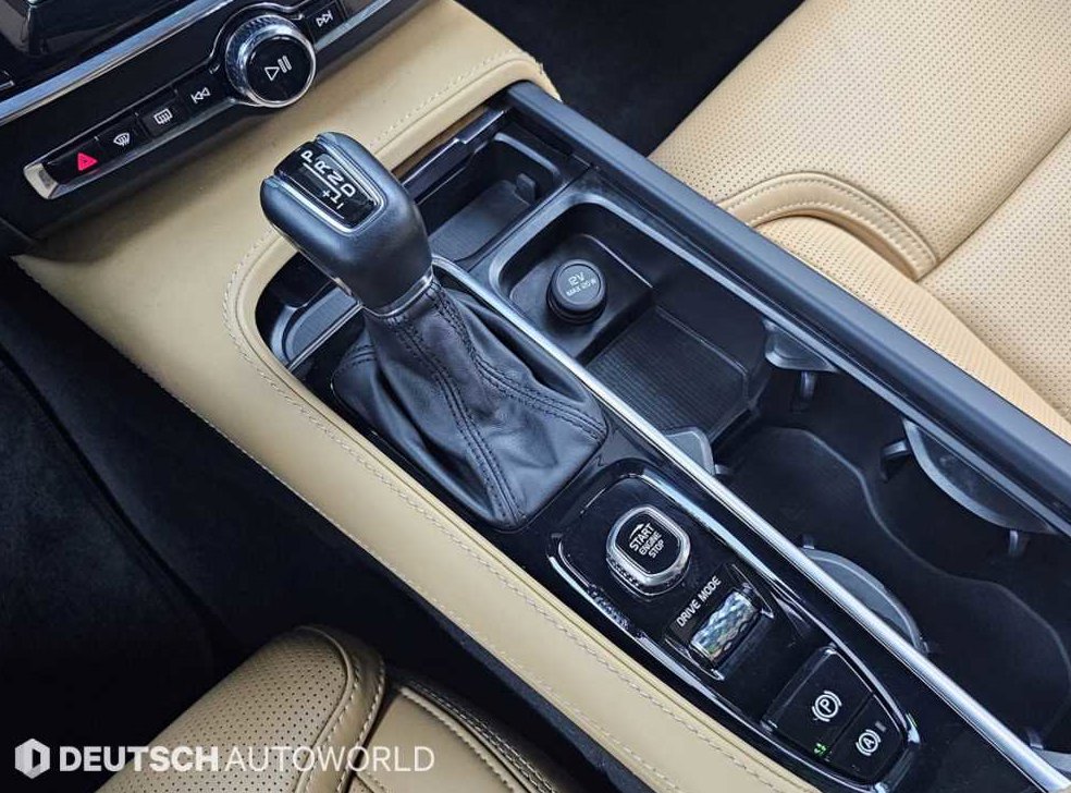 볼보 S90 T5 인스크립션 사진 9