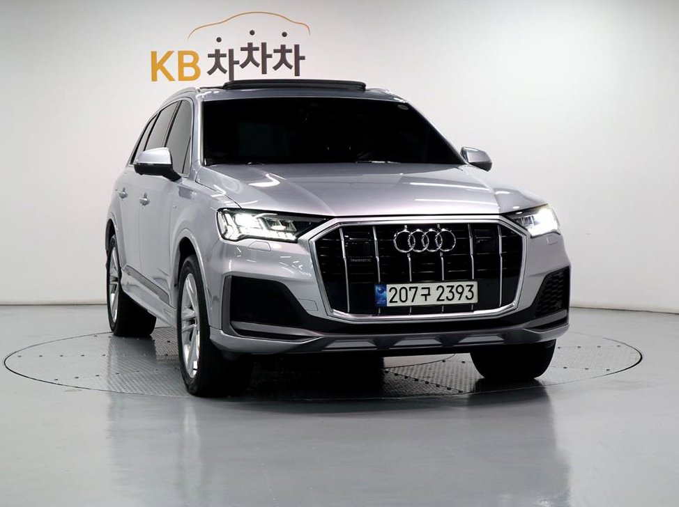 아우디 Q7 45 TDI 콰트로 프리미엄 사진 2