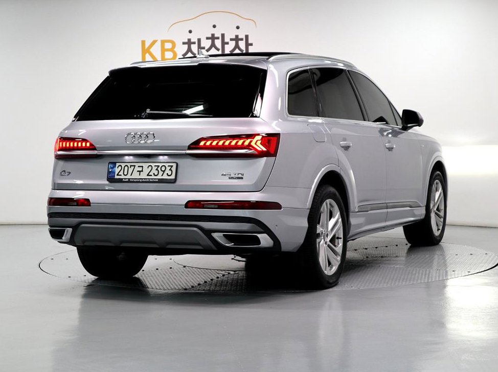 아우디 Q7 45 TDI 콰트로 프리미엄 사진 3