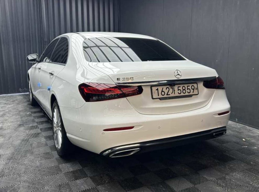 벤츠 E 클래스 E250 익스클루시브 사진 4