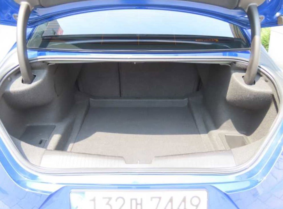 캐딜락 CT4 2.0 스포츠 사진 18