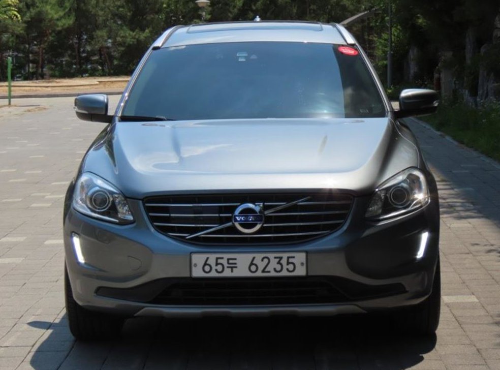 볼보 XC60 D5 AWD