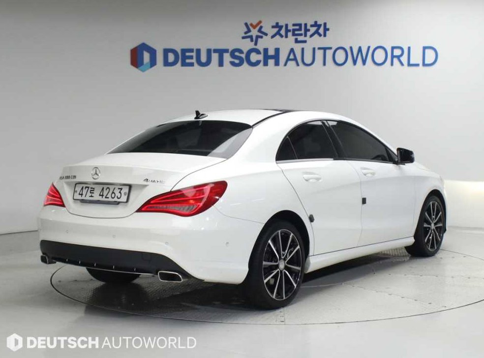 벤츠 CLA 클래스 CLA 200 CDI 4매틱 사진 2