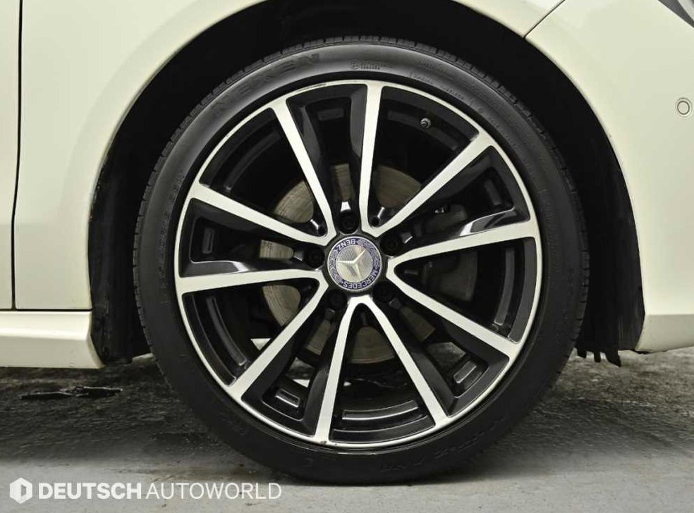 벤츠 CLA 클래스 CLA 200 CDI 4매틱 사진 5
