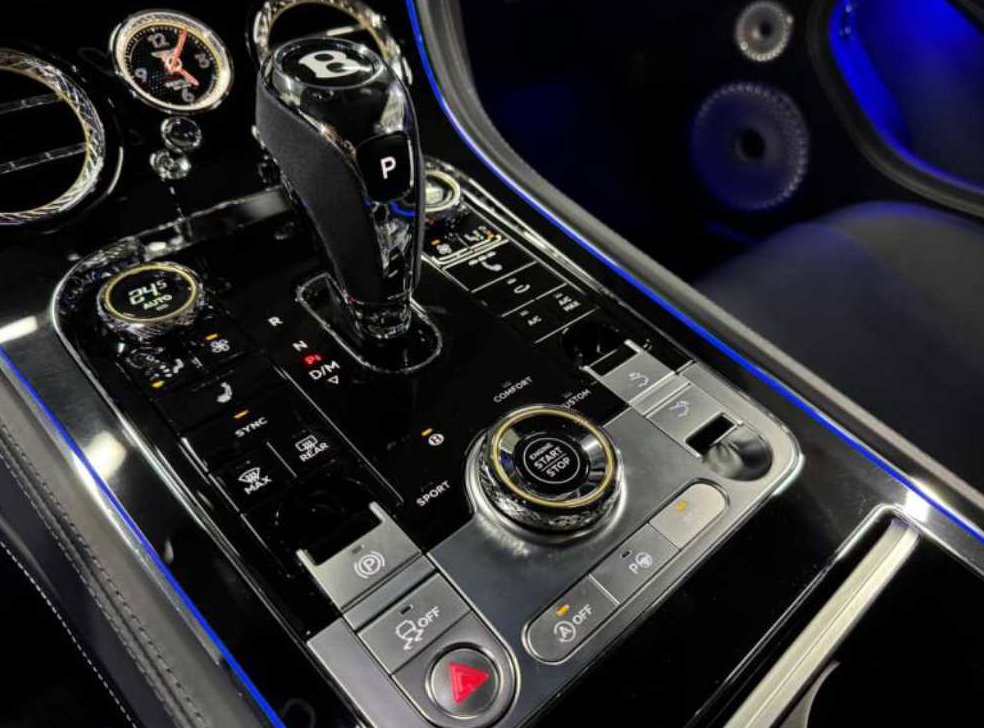 벤틀리 컨티넨탈 4.0 V8 GT S 사진 11