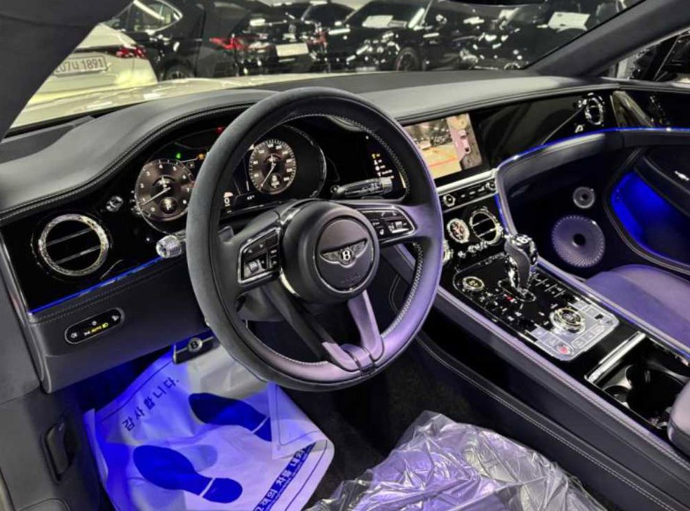 벤틀리 컨티넨탈 4.0 V8 GT S 사진 4